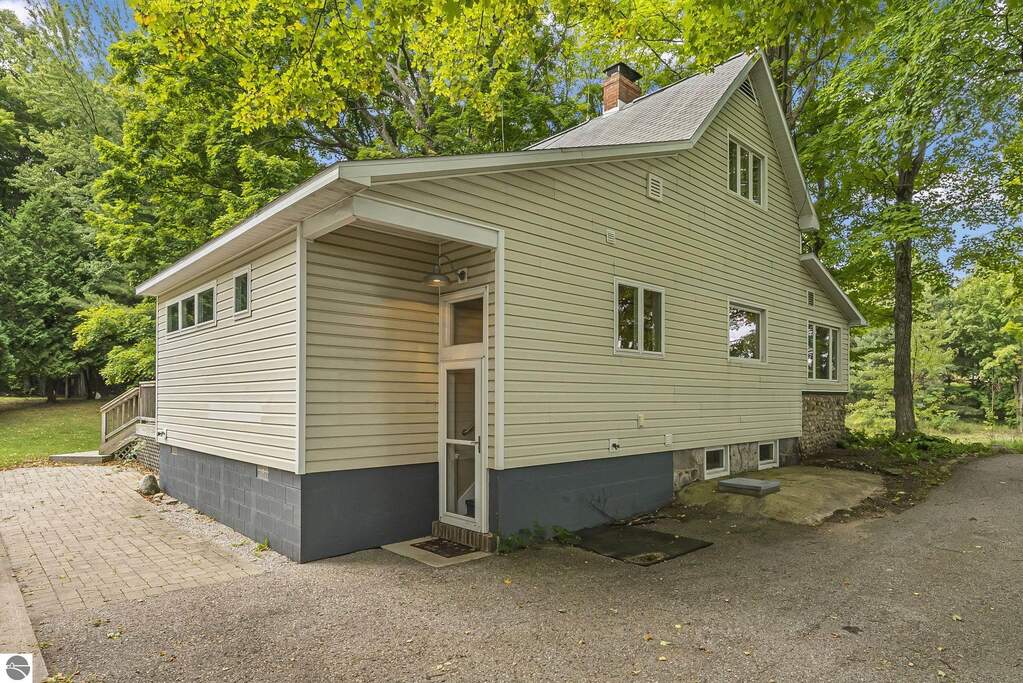 2 Bedroom Single Family Home/House's Image 34