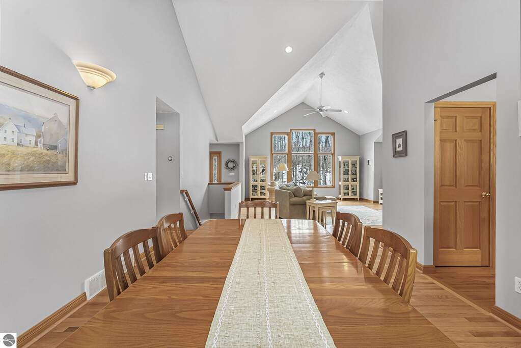 4 Bedroom Single Family Home/House's Image 13