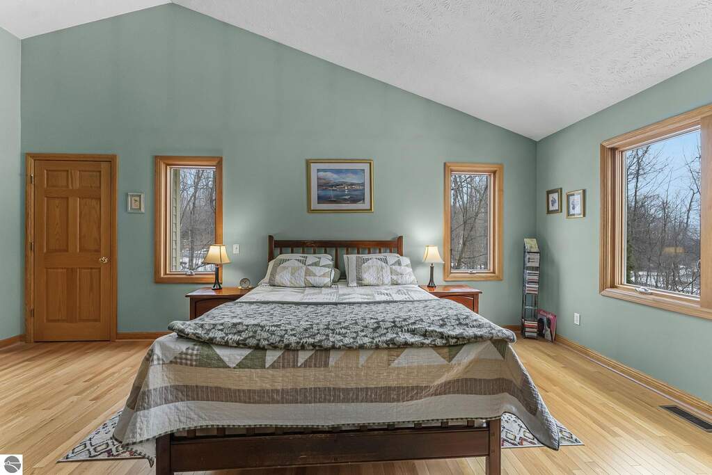 4 Bedroom Single Family Home/House's Image 20