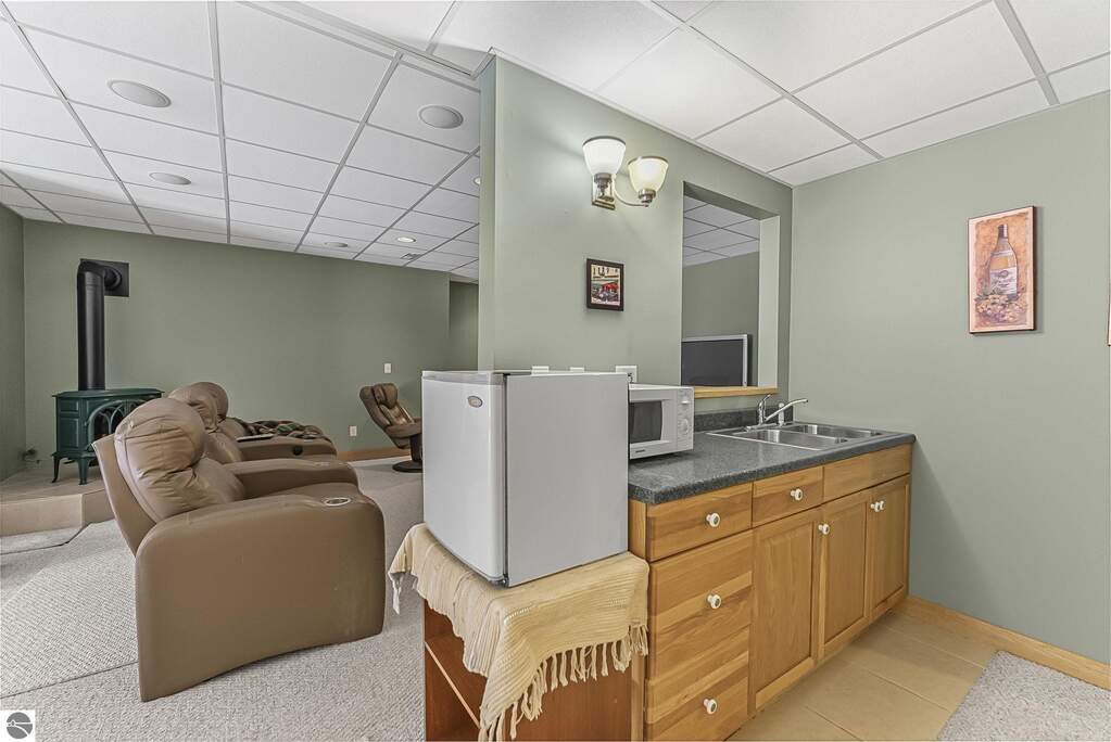 4 Bedroom Single Family Home/House's Image 47