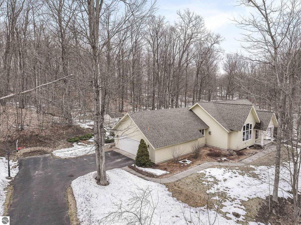 4 Bedroom Single Family Home/House's Image 61