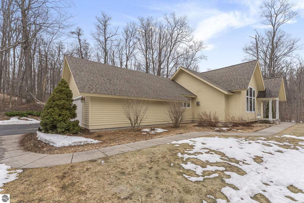 4 Bedroom Single Family Home/House's Image 64
