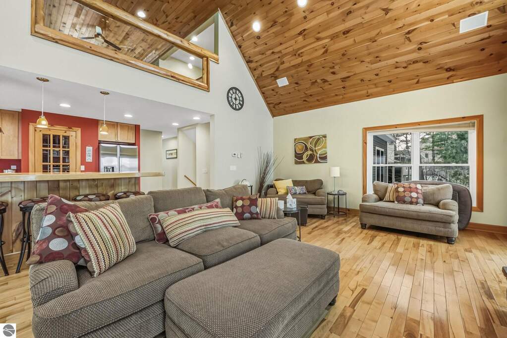 4 Bedroom Single Family Home/House's Image 27
