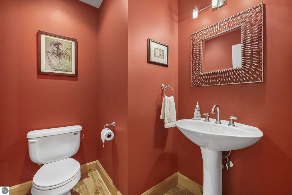 4 Bedroom Single Family Home/House's Image 30