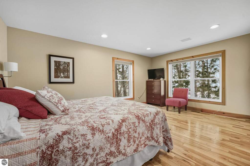 4 Bedroom Single Family Home/House's Image 31