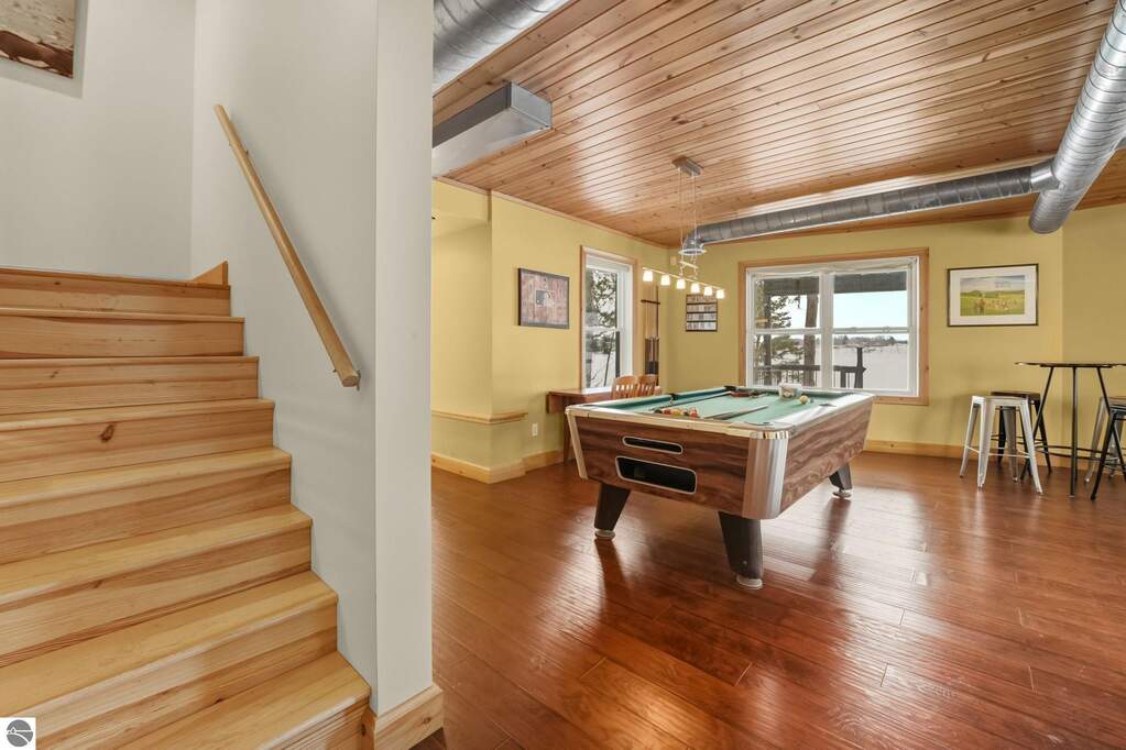 4 Bedroom Single Family Home/House's Image 38