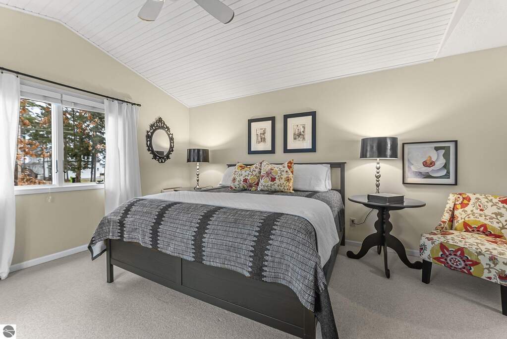 4 Bedroom Single Family Home/House's Image 21