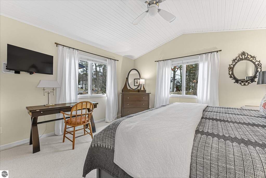 4 Bedroom Single Family Home/House's Image 22