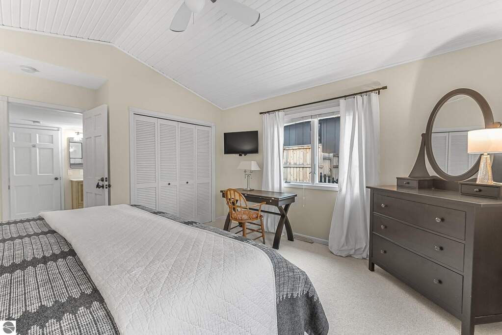 4 Bedroom Single Family Home/House's Image 26