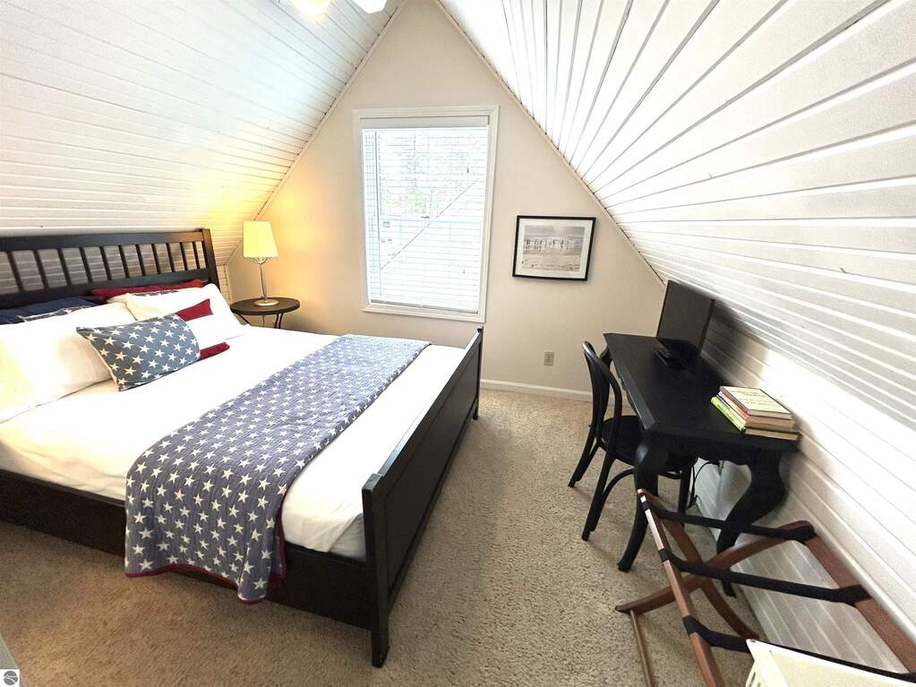 4 Bedroom Single Family Home/House's Image 33