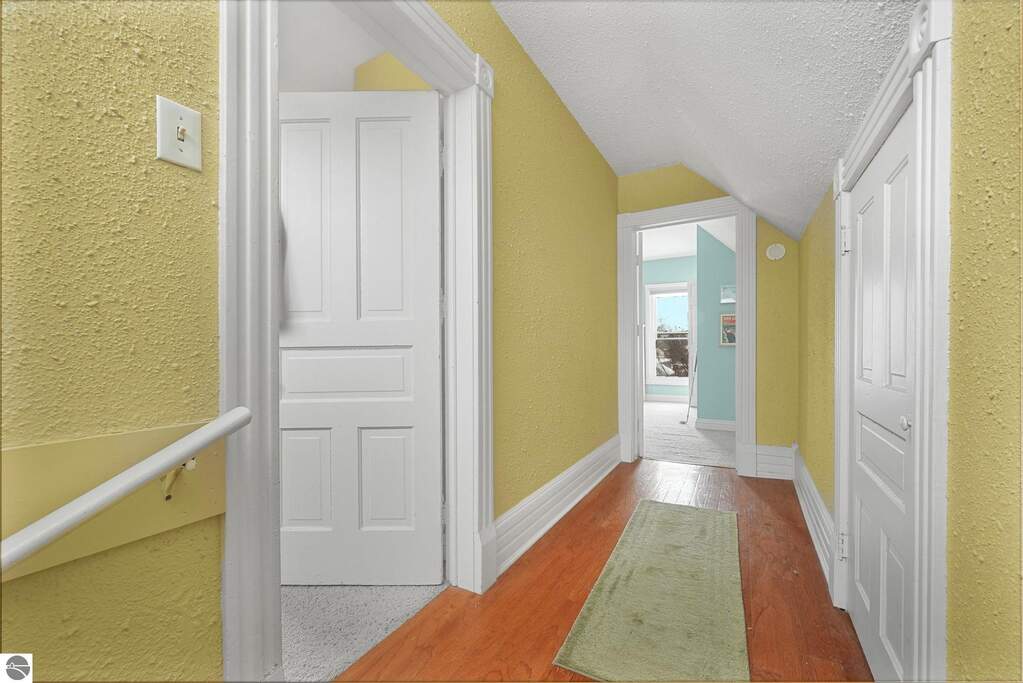 3 Bedroom Single Family Home/House's Image 8