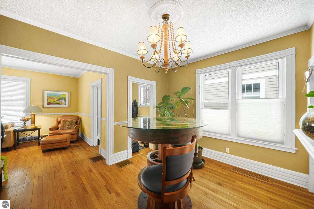 3 Bedroom Single Family Home/House's Image 4