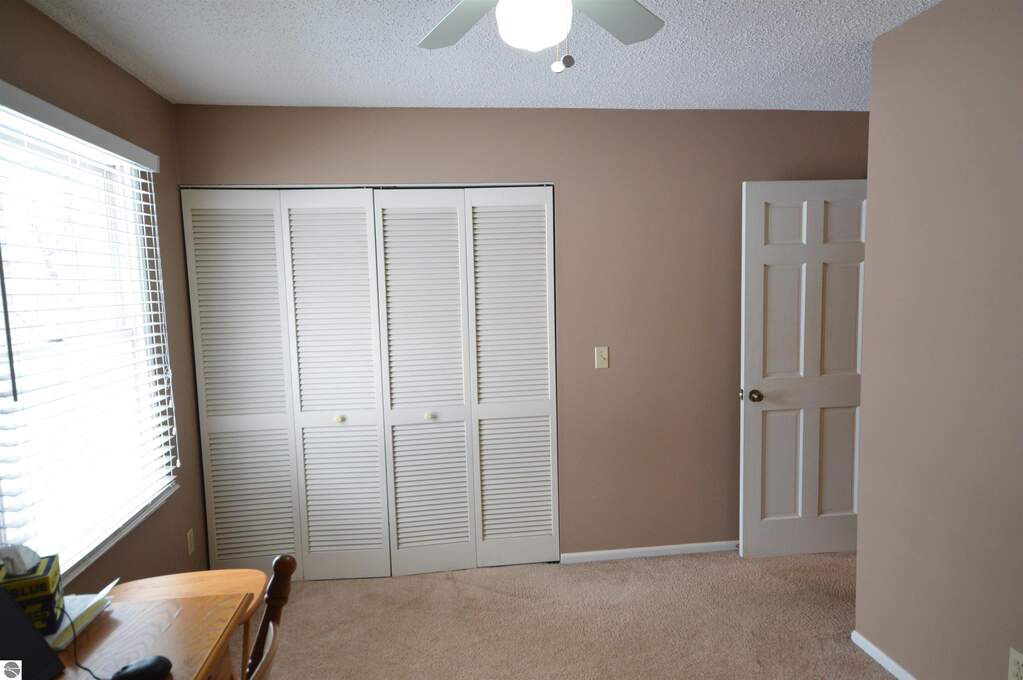 4 Bedroom Single Family Home/House's Image 20