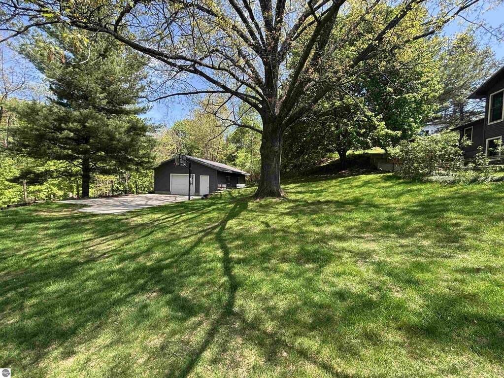 4 Bedroom Single Family Home/House's Image 41