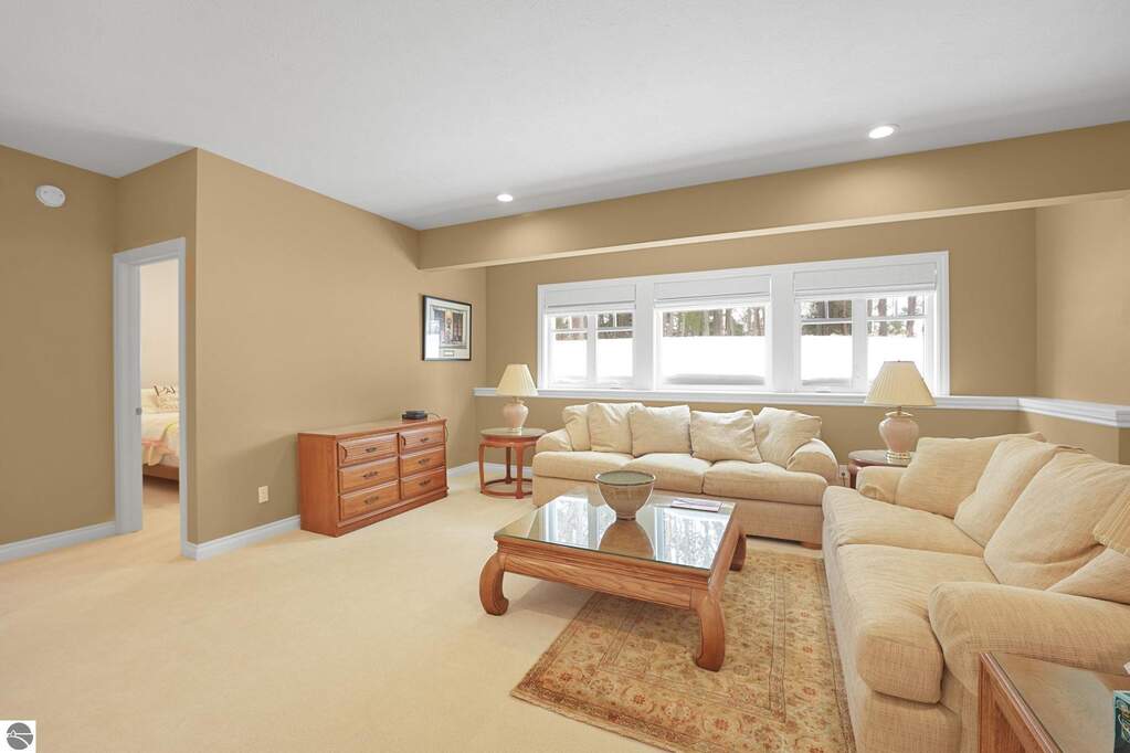 3 Bedroom Apartment/Flat's Image 39