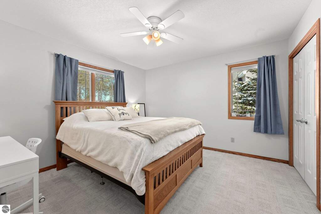 3 Bedroom Single Family Home/House's Image 9