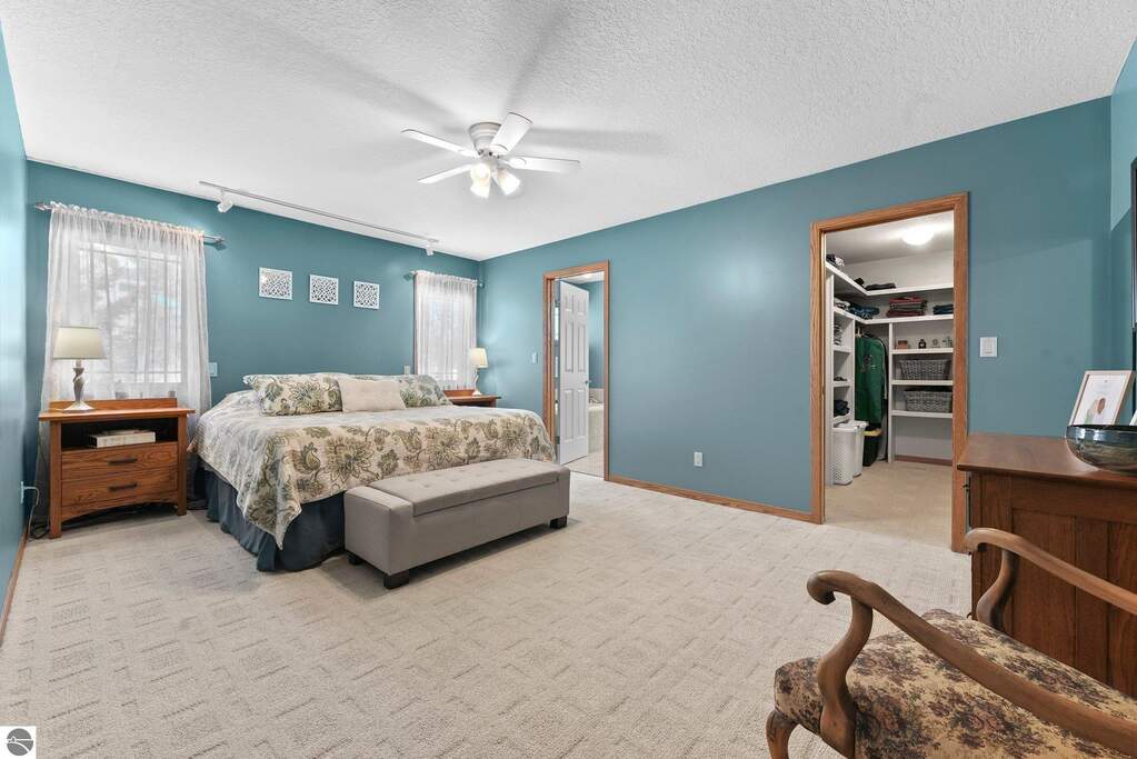 3 Bedroom Single Family Home/House's Image 11