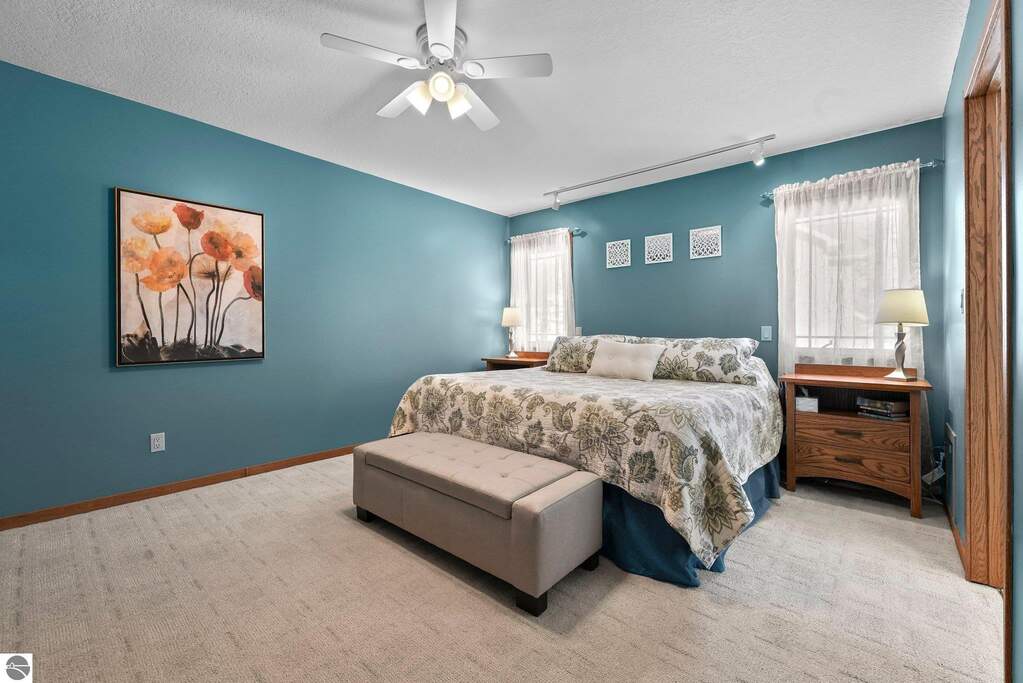 3 Bedroom Single Family Home/House's Image 12