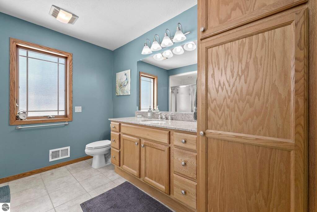 3 Bedroom Single Family Home/House's Image 15