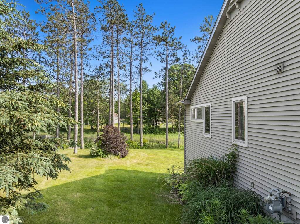 3 Bedroom Single Family Home/House's Image 69