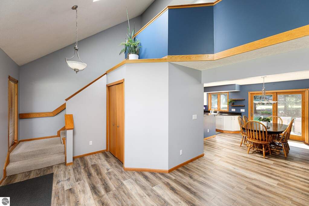 5 Bedroom Single Family Home/House's Image 35