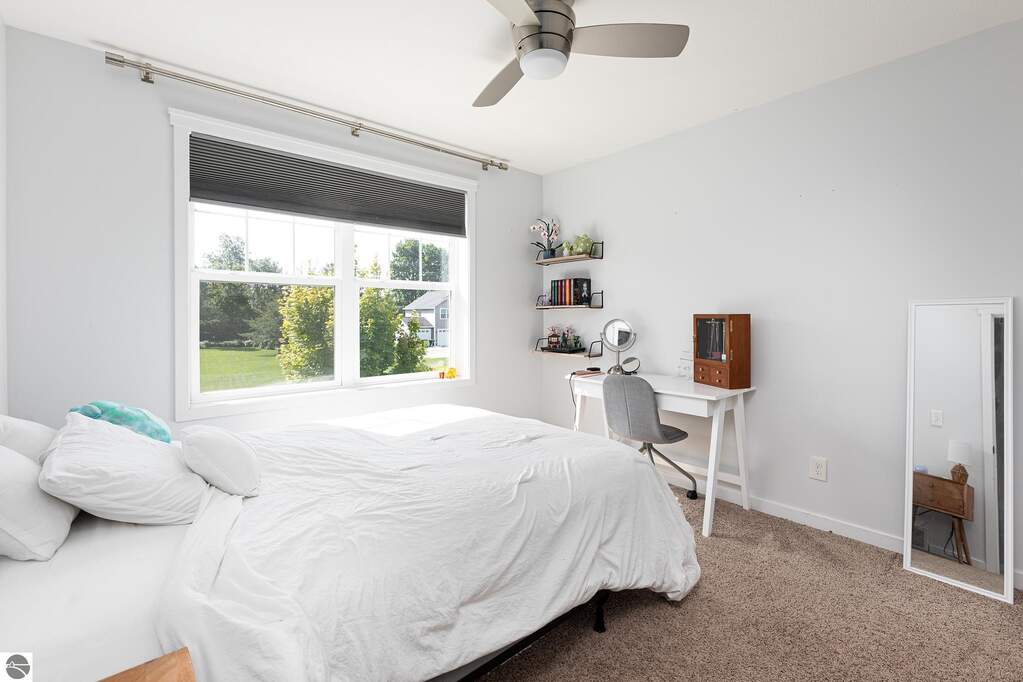 5 Bedroom Single Family Home/House's Image 25