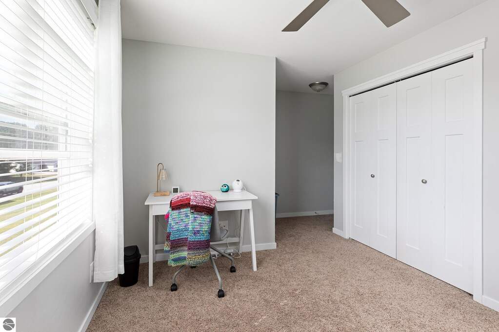 5 Bedroom Single Family Home/House's Image 29