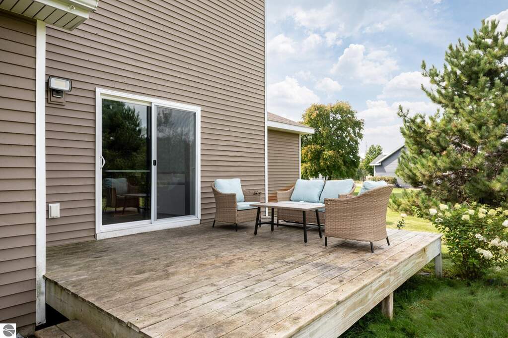 5 Bedroom Single Family Home/House's Image 42