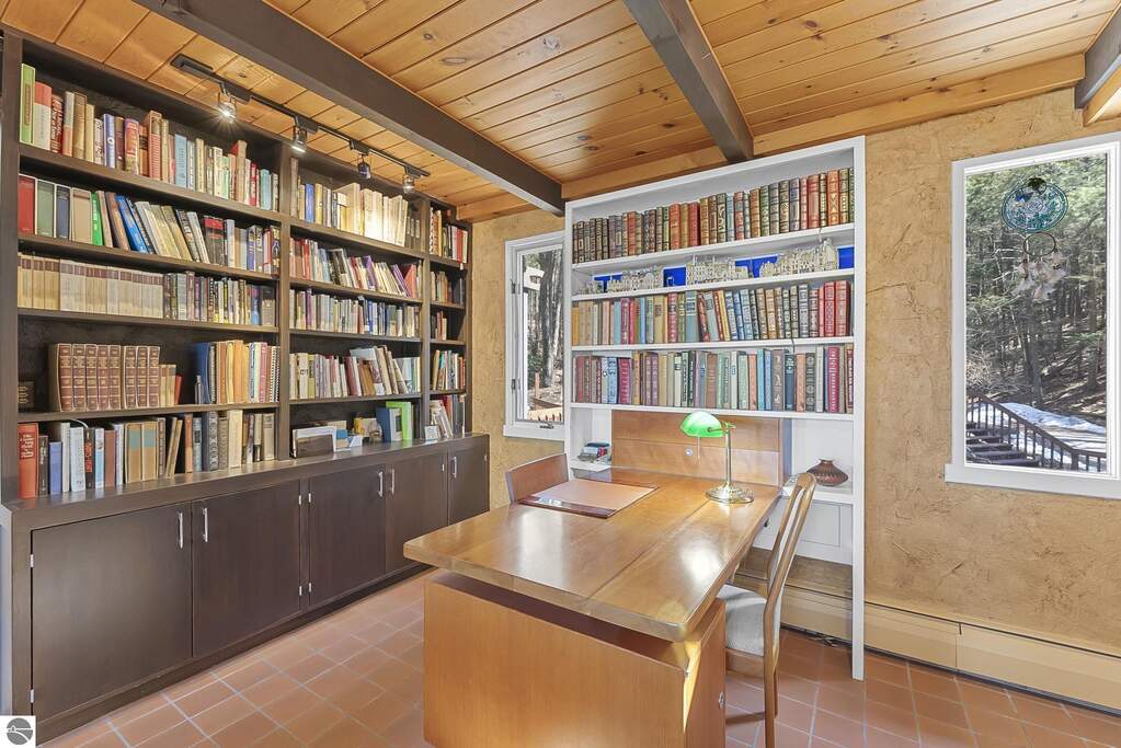 3 Bedroom Single Family Home/House's Image 10