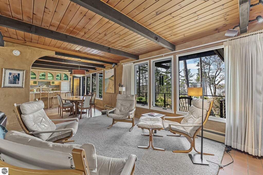 3 Bedroom Single Family Home/House's Image 22