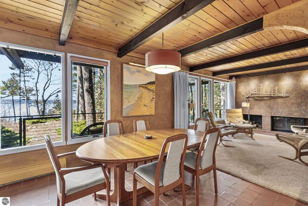3 Bedroom Single Family Home/House's Image 27