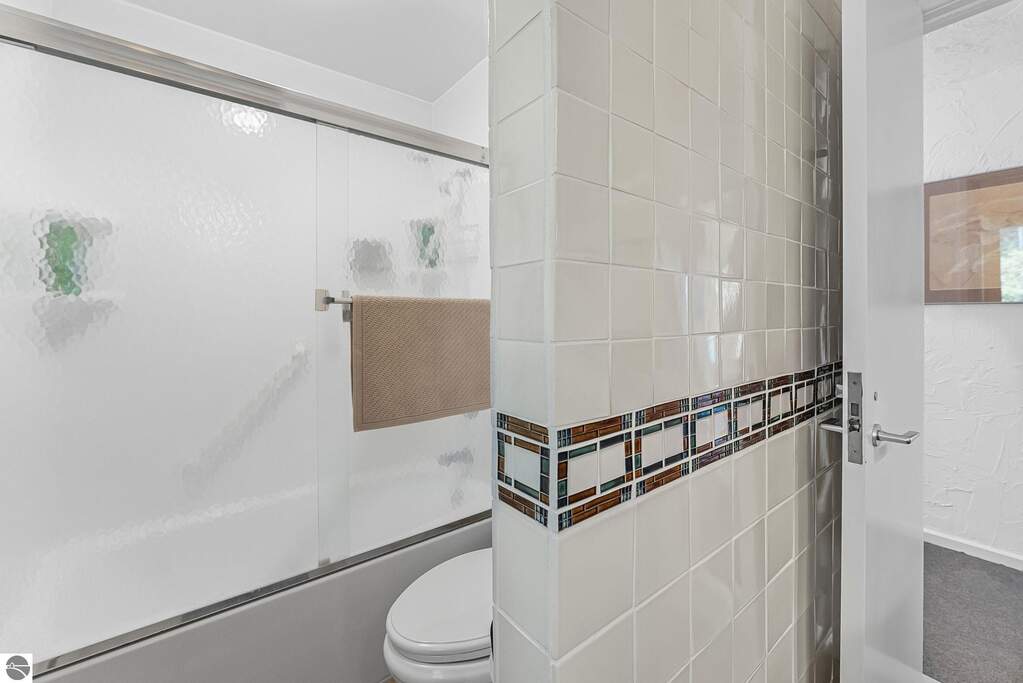 3 Bedroom Single Family Home/House's Image 39