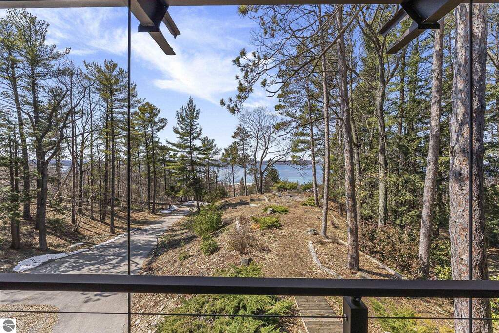 3 Bedroom Single Family Home/House's Image 54