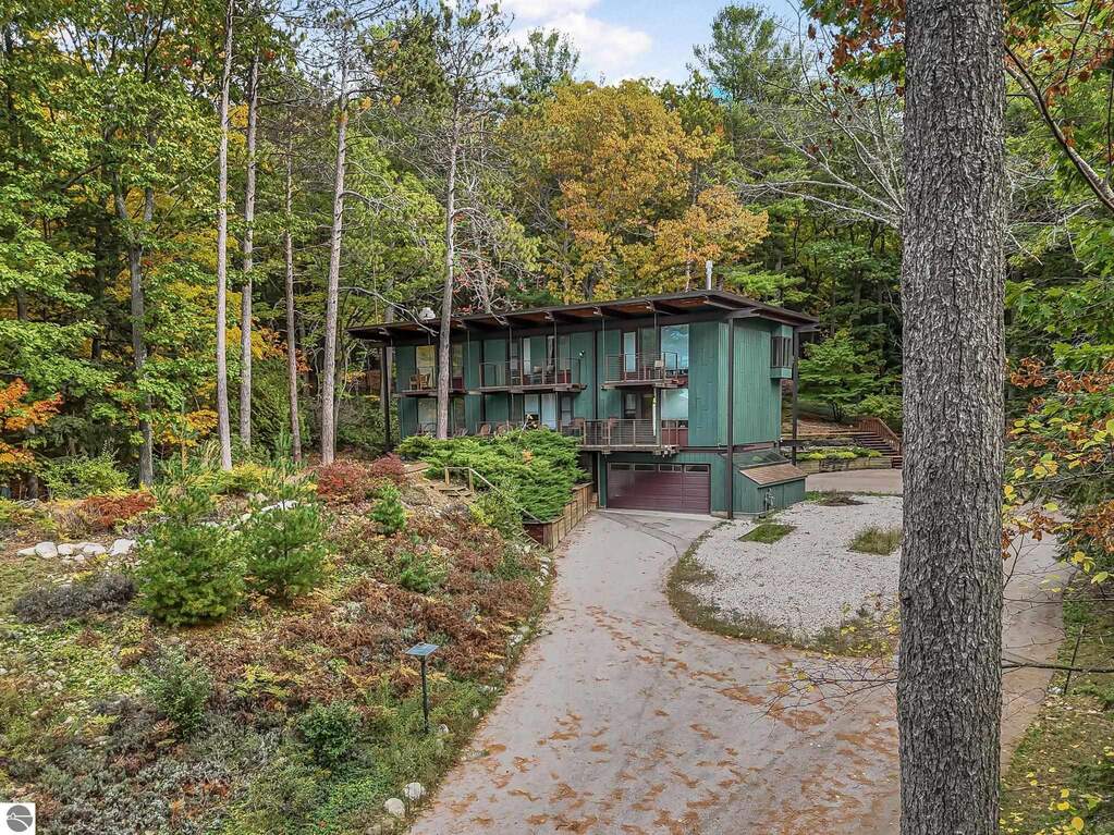 3 Bedroom Single Family Home/House's Image 72