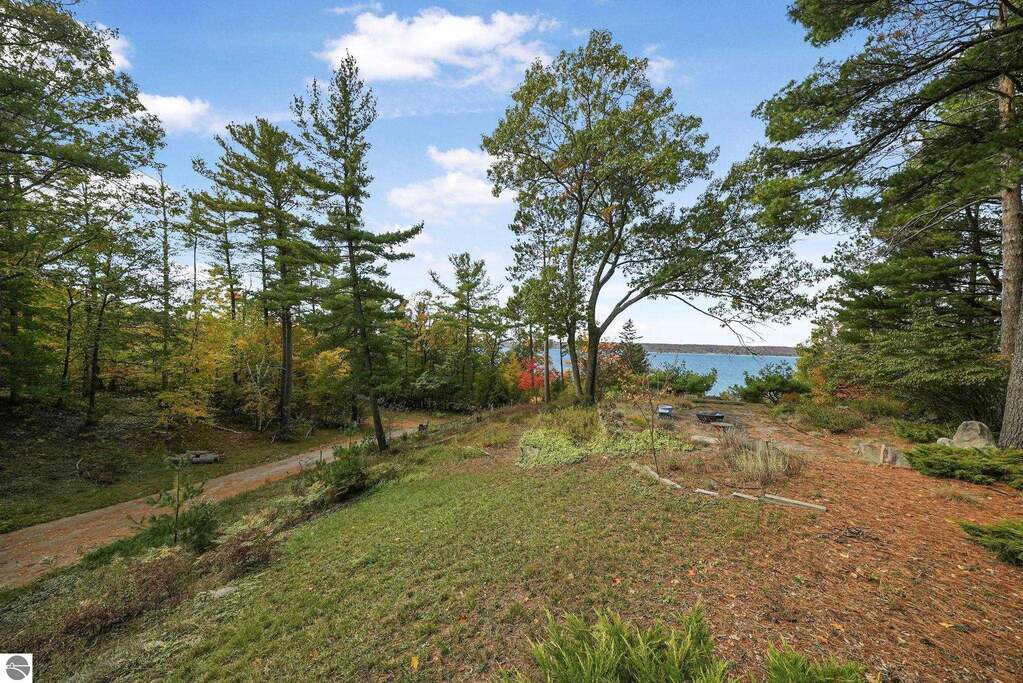 3 Bedroom Single Family Home/House's Image 84