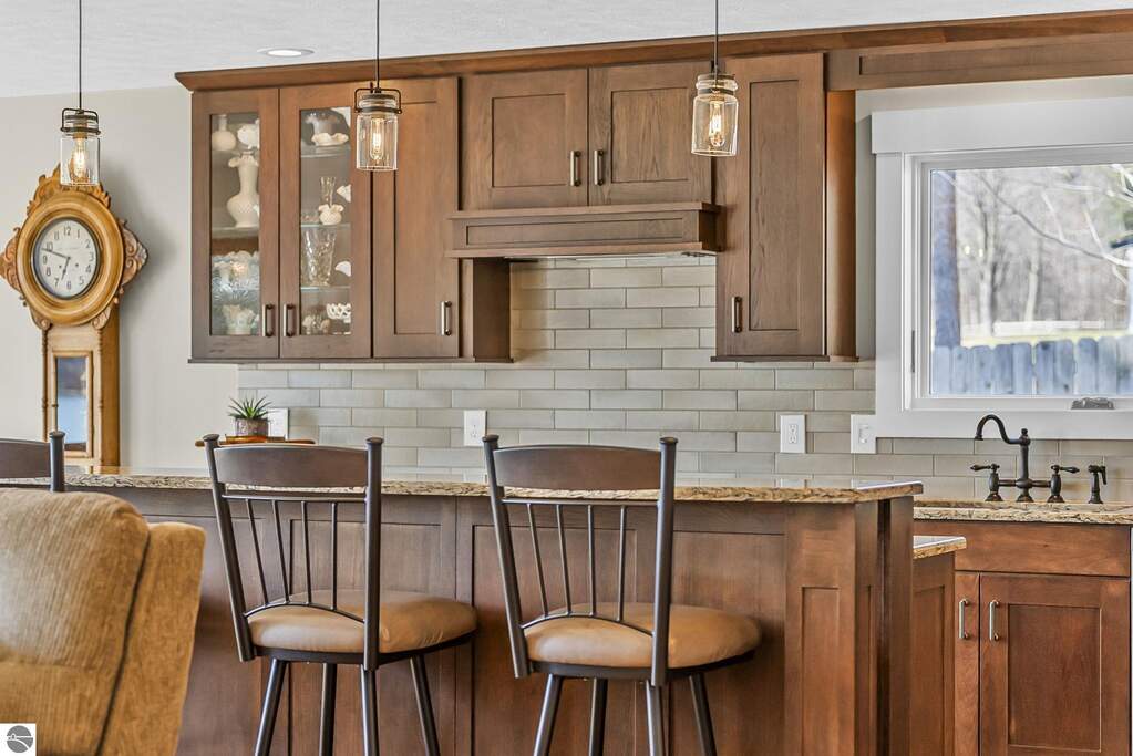 4 Bedroom Single Family Home/House's Image 18