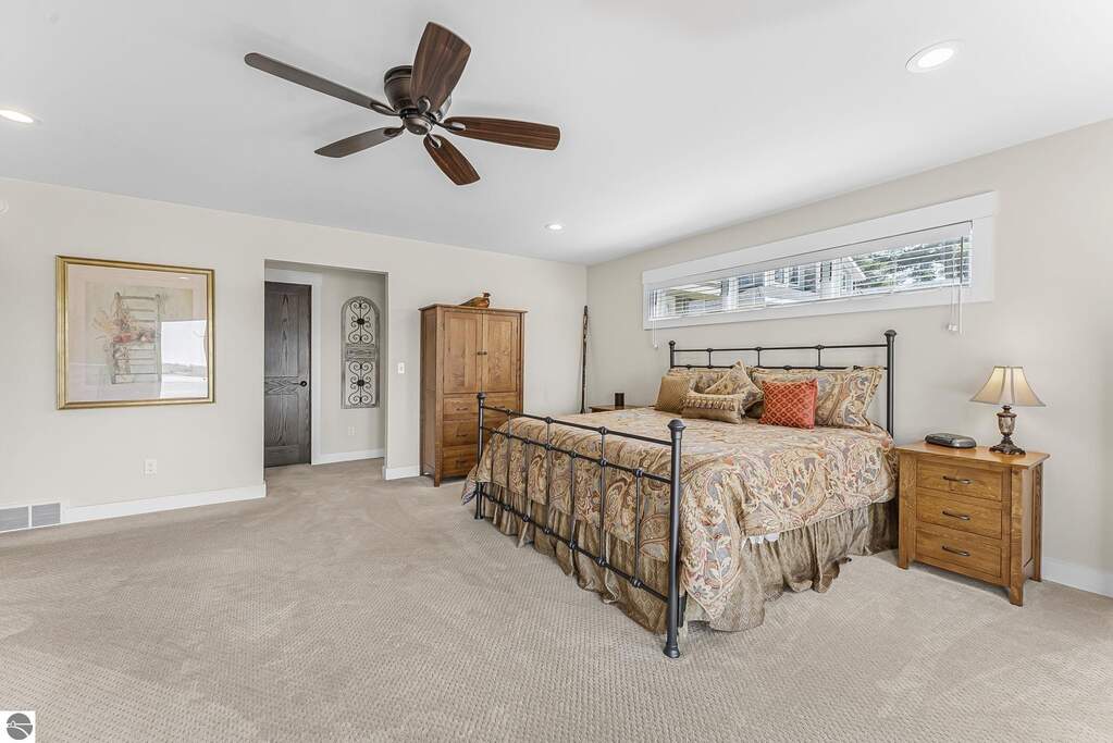 4 Bedroom Single Family Home/House's Image 30
