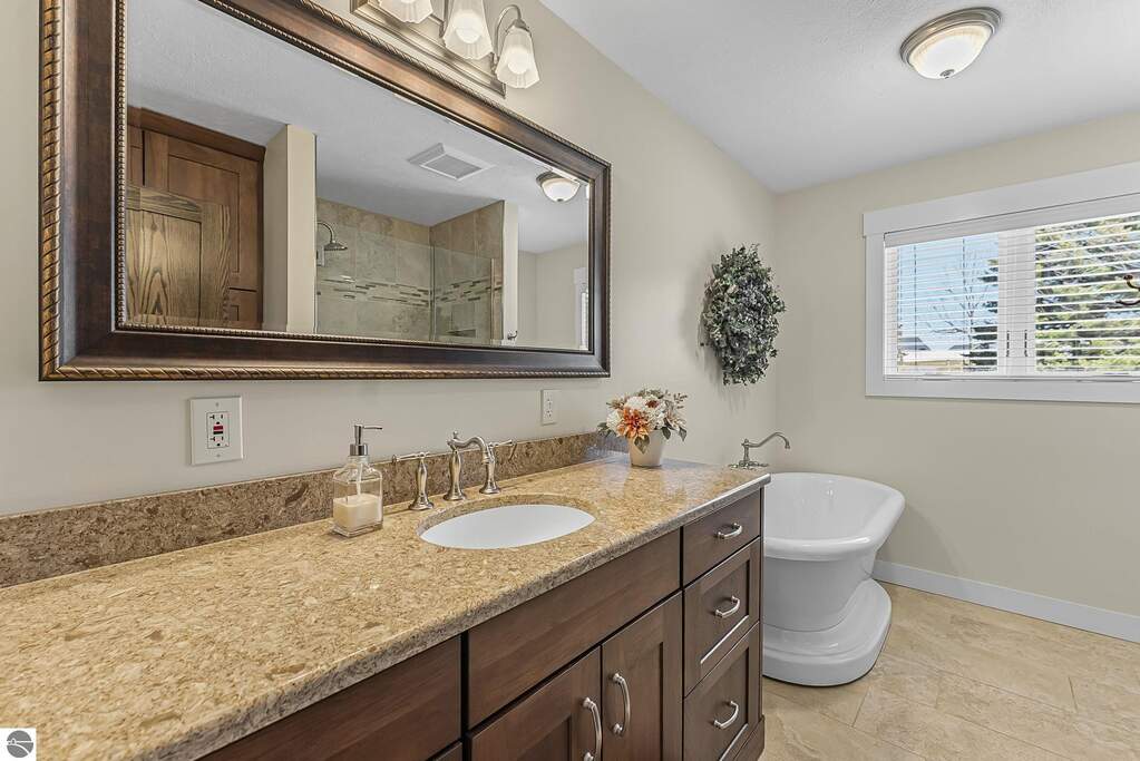 4 Bedroom Single Family Home/House's Image 41