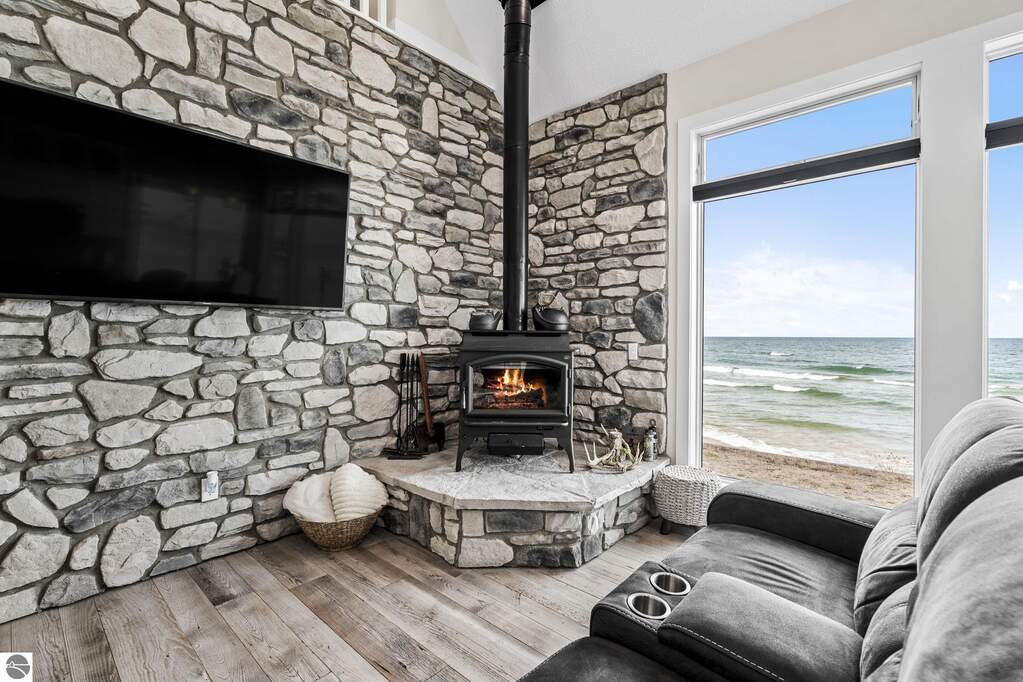 3 Bedroom Single Family Home/House's Image 15
