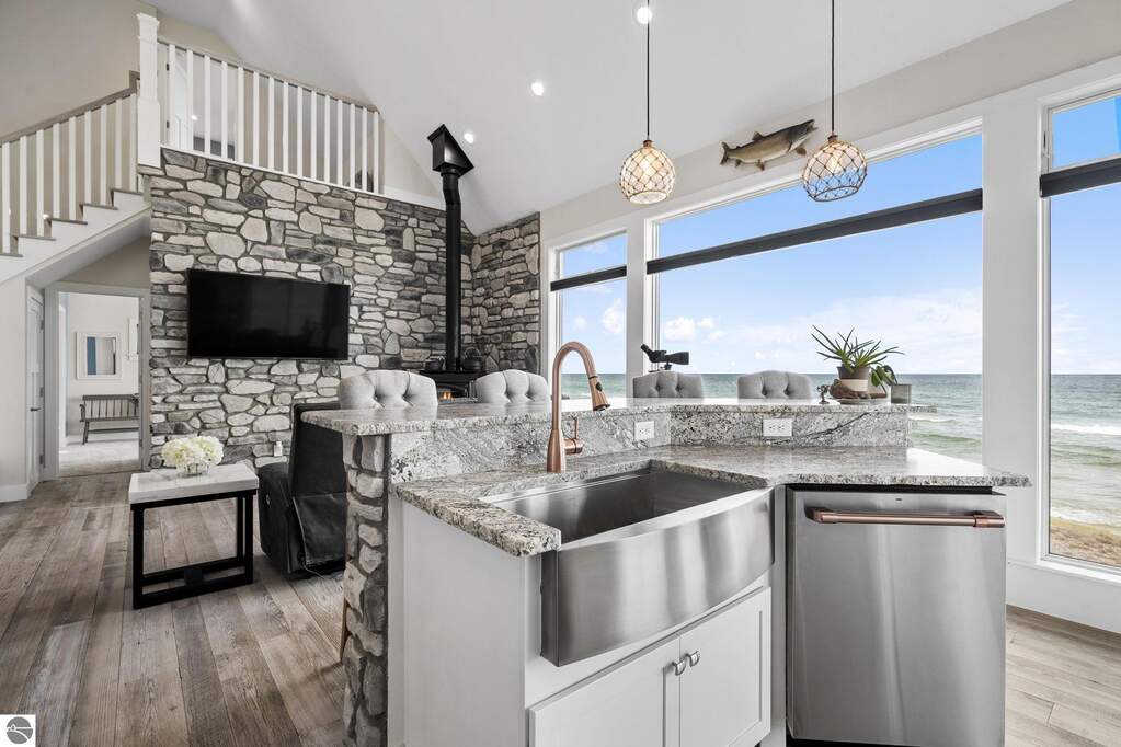 3 Bedroom Single Family Home/House's Image 21