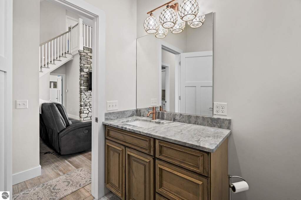 3 Bedroom Single Family Home/House's Image 40