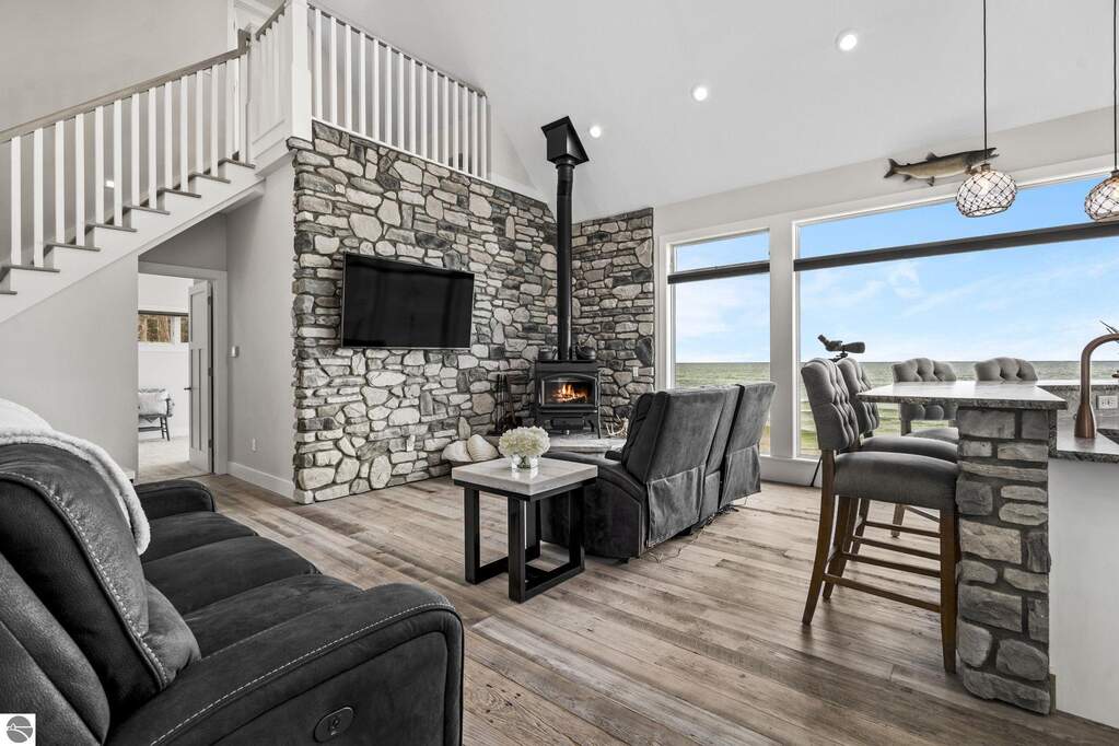 3 Bedroom Single Family Home/House's Image 41