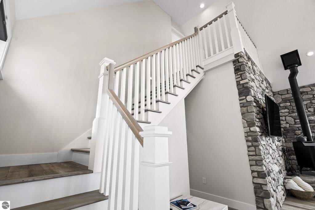 3 Bedroom Single Family Home/House's Image 42