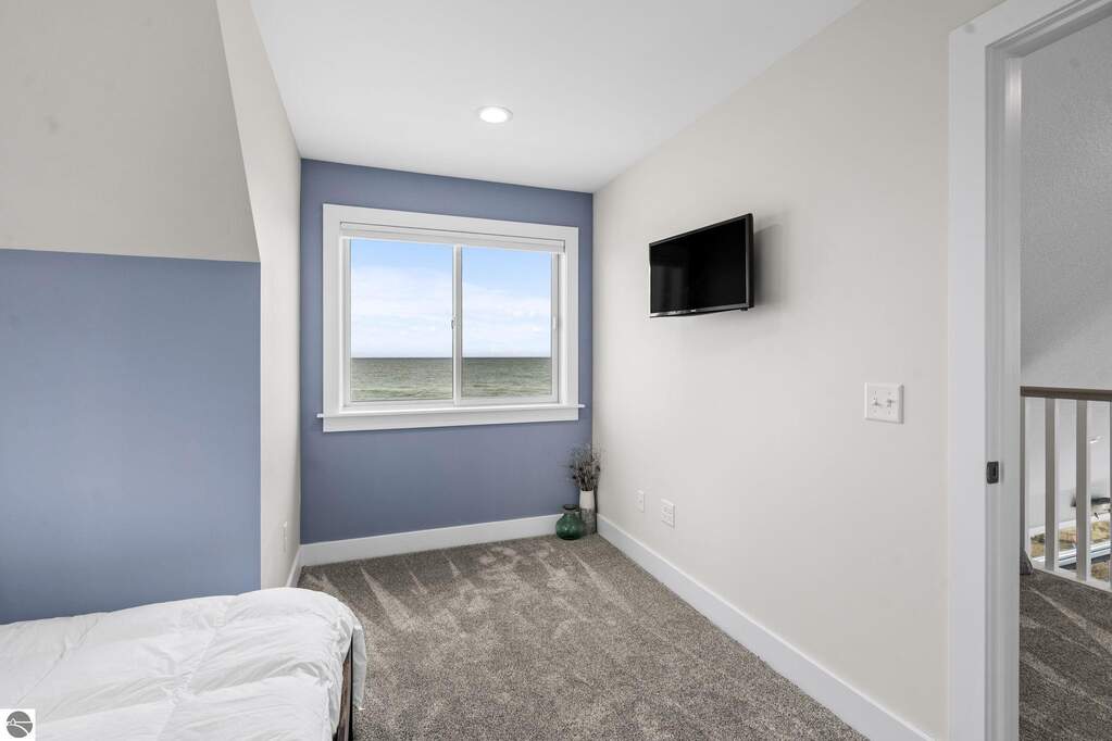 3 Bedroom Single Family Home/House's Image 47