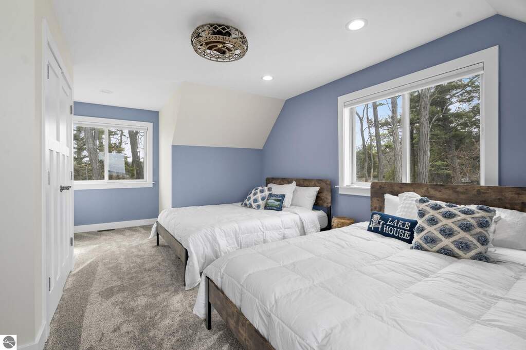 3 Bedroom Single Family Home/House's Image 48