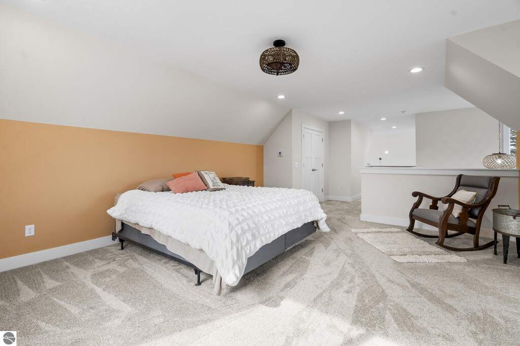 3 Bedroom Single Family Home/House's Image 52