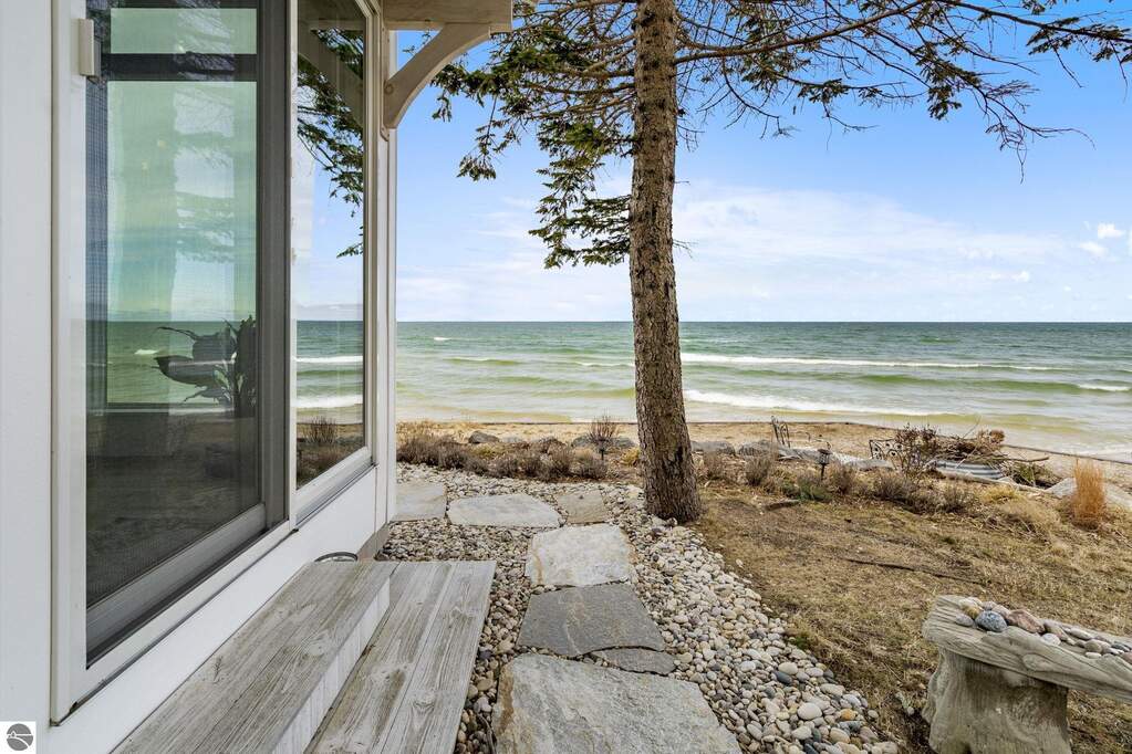 3 Bedroom Single Family Home/House's Image 61