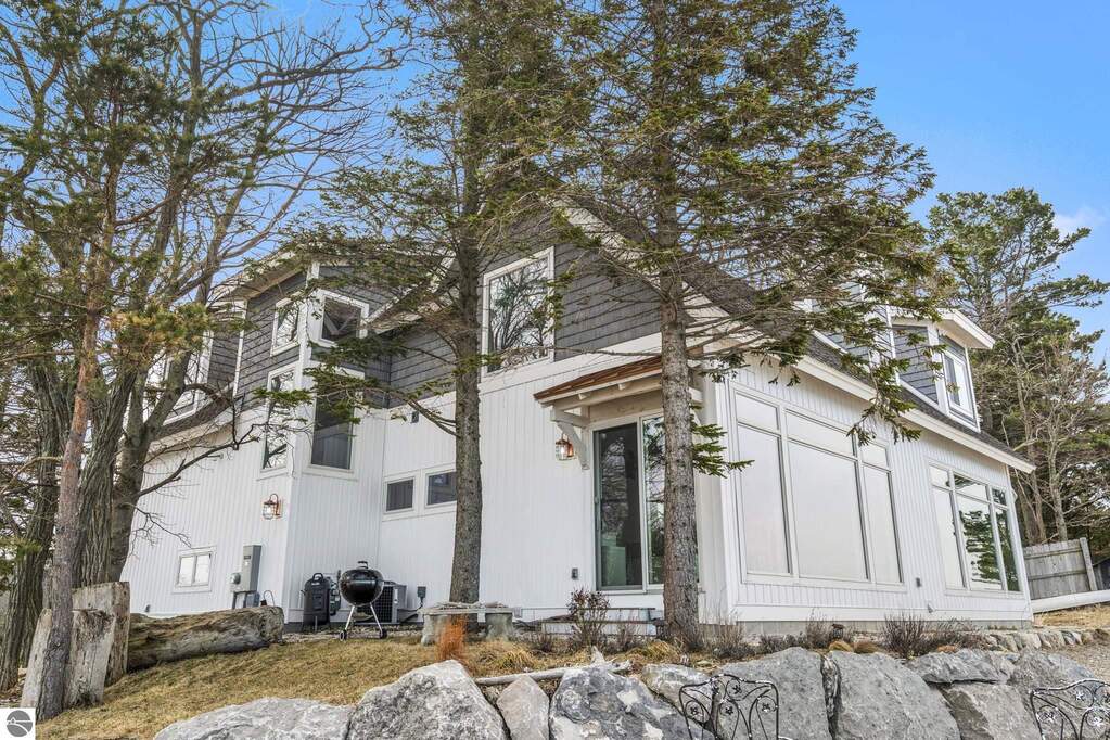 3 Bedroom Single Family Home/House's Image 63