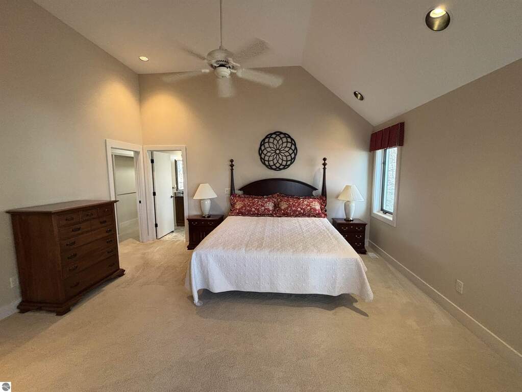 5 Bedroom Single Family Home/House's Image 29