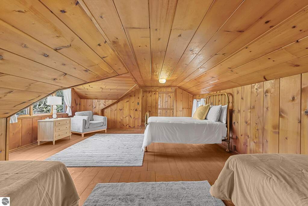 3 Bedroom Single Family Home/House's Image 42